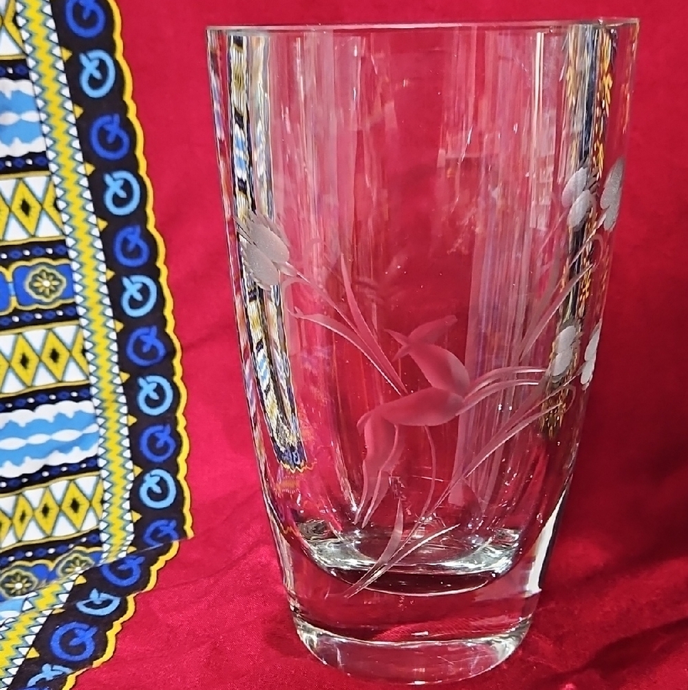 Gorgeous Art Deco Etched Crystal Glass Vase, Sweden, 1930s, UV Reactive